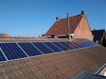 15 panelen VIESSMANN 275 WP met Solar Edge te Leopoldsburg