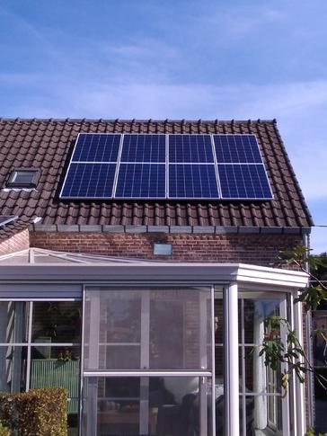 20 panelen AXITEC 275 WP met Solar Edge te Nieuwerkerken