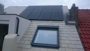 8 panelen AXITEC 270 Wp met SolarEdge optimizers te Schaarbeek